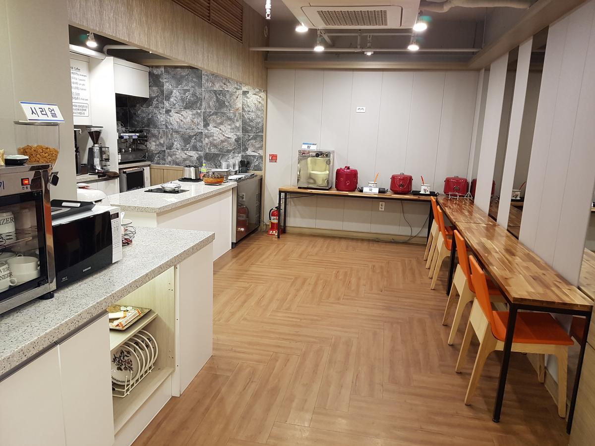 Hanam 1St Business Hotel Gwangju Metropolitan City Εξωτερικό φωτογραφία